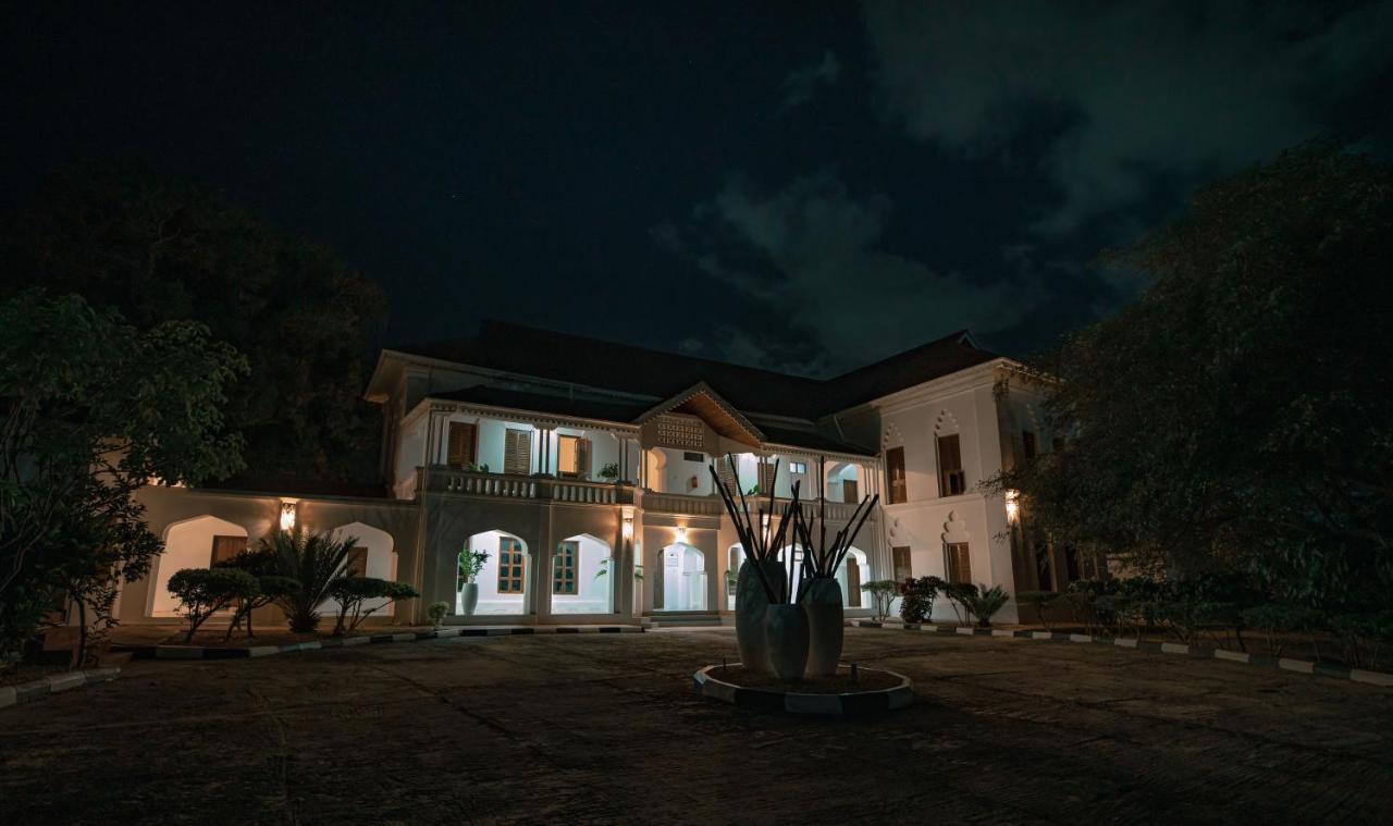 ホテル The Manor House By Sansi ザンジバルシティ エクステリア 写真